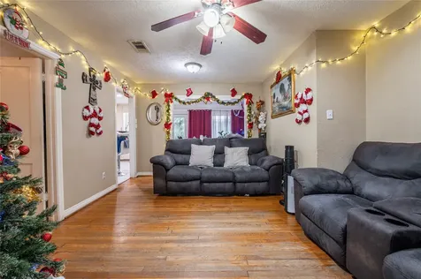 1504 Harris Avenue Pasadena TX 77506