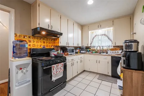 1504 Harris Avenue Pasadena TX 77506