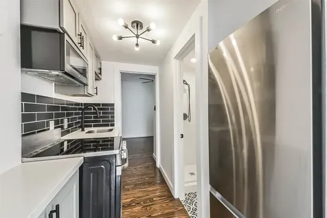 415 Fairview Avenue 3 Houston TX 77006