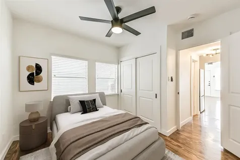 415 Fairview Avenue 3 Houston TX 77006