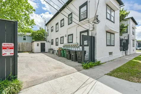 415 Fairview Avenue 3 Houston TX 77006