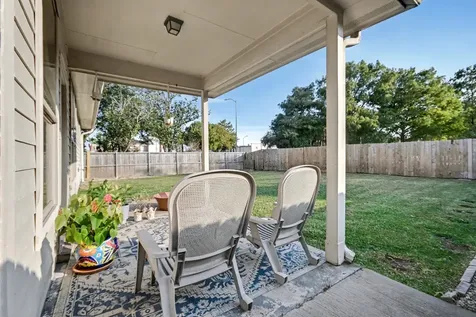 437 Holly Branch Lane League City TX 77565