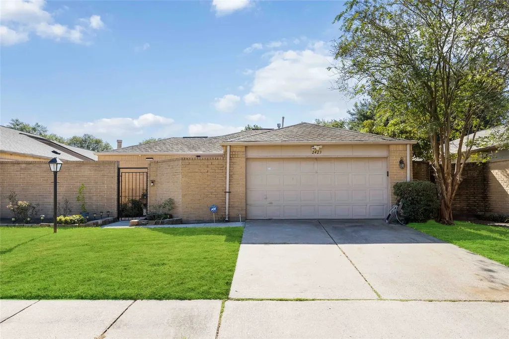 2423 Prides Crossing Road Houston TX 77067