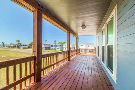 681 Bluewater Sargent TX 77414