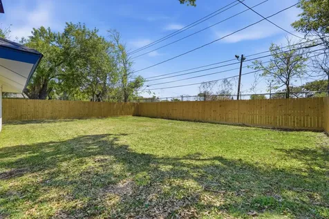 5962 Ridgeway Drive Houston TX 77033