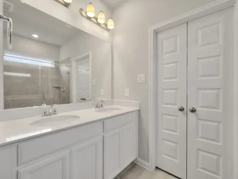 104 Clay Creek Lane Montgomery TX 77316