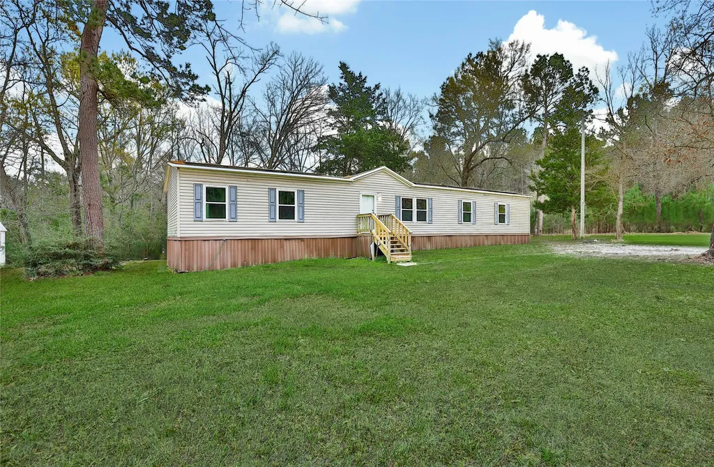 22 Pine Street New Waverly TX 77358