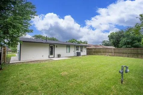 2114 Linden Creek Lane Houston TX 77017
