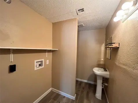 10235 Algiers Road 2 Houston TX 77041