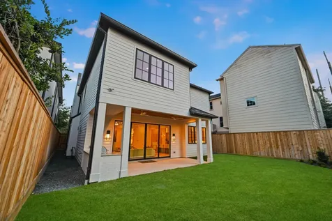1642 Norfolk Street Houston TX 77006