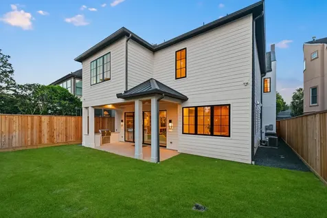 1642 Norfolk Street Houston TX 77006