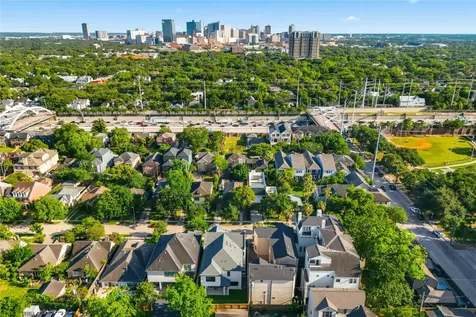 1642 Norfolk Street Houston TX 77006