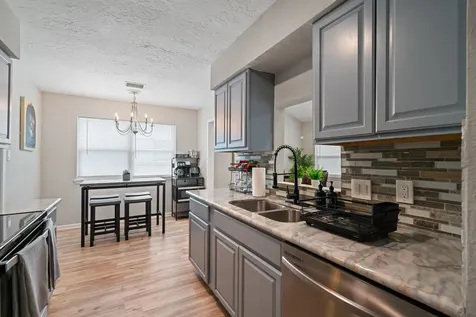 2523 Village Oak Drive Katy TX 77493