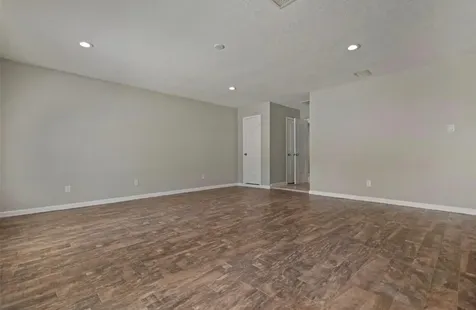 2523 Village Oak Drive Katy TX 77493