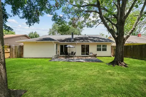 2523 Village Oak Drive Katy TX 77493