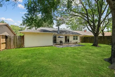 2523 Village Oak Drive Katy TX 77493