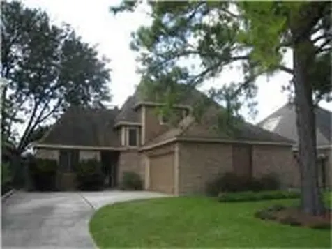 8715 Lawncliff Lane Houston TX 77040