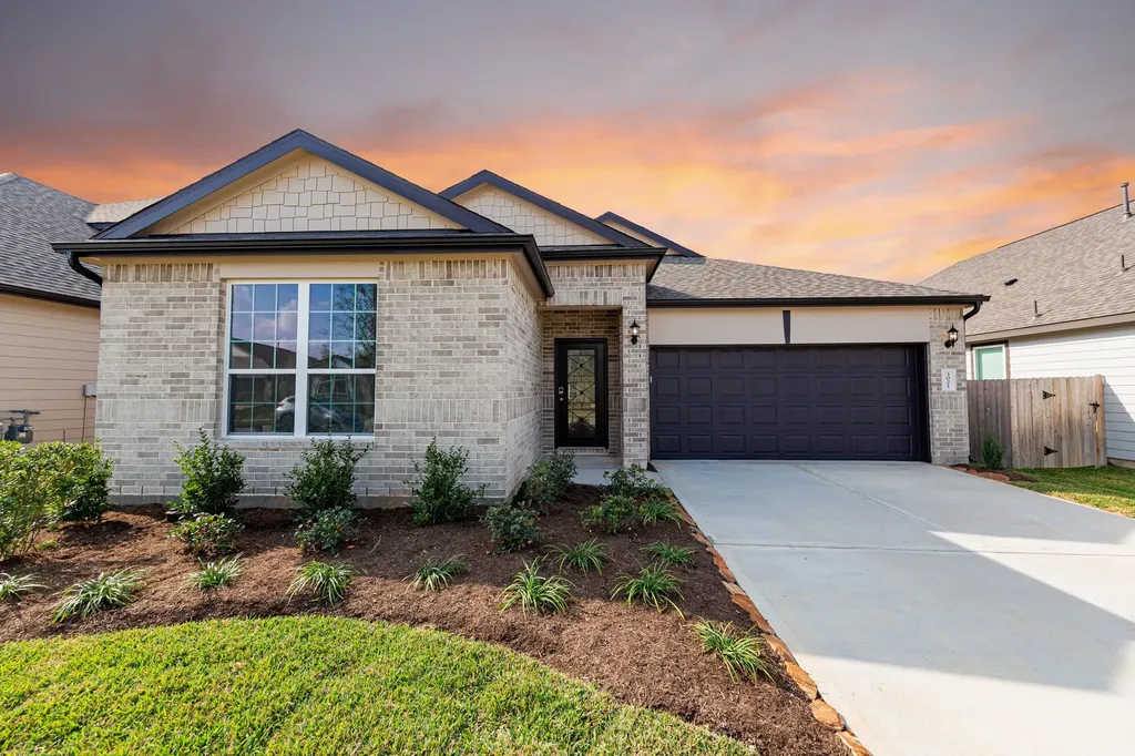 3021 Bristlegrass Street Brookshire TX 77423