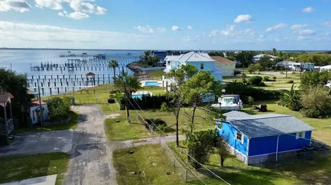 1116 6th Street San Leon TX 77539
