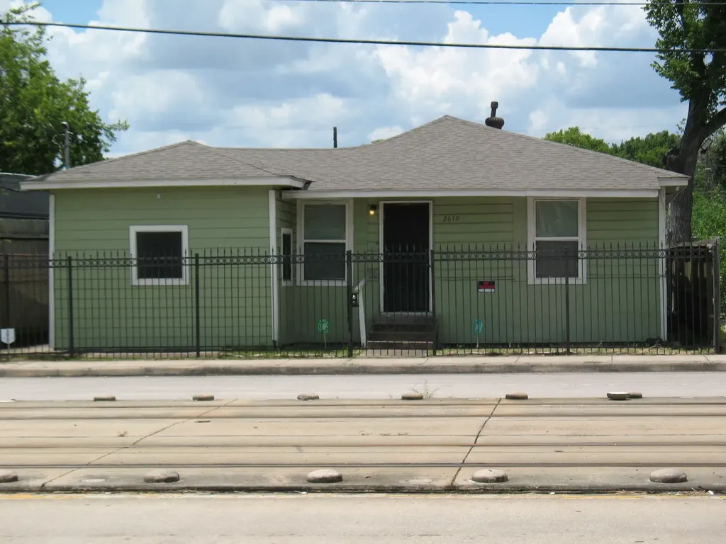 2610 Scott Street Houston TX 77004