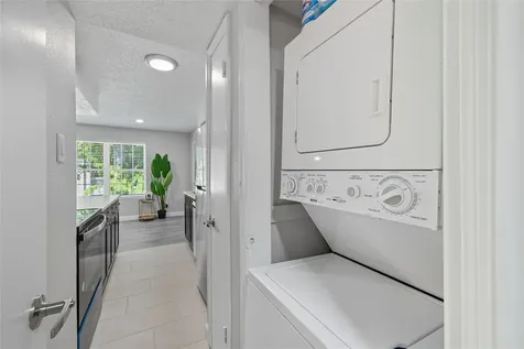 2750 Holly Hall Street 508 Houston TX 77054