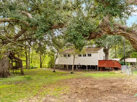 592 Paloma Street Bay City TX 77414
