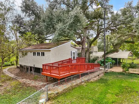 592 Paloma Street Bay City TX 77414