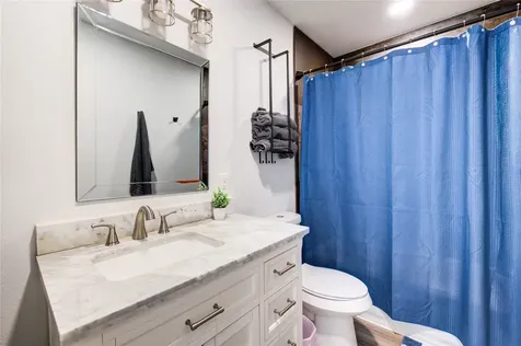 4049 Lucille Street B Houston TX 77026