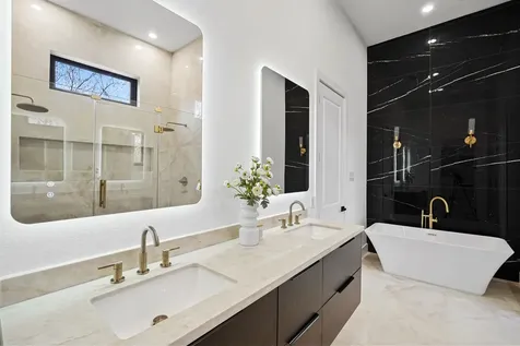 4708 Laurel Street Bellaire TX 77401