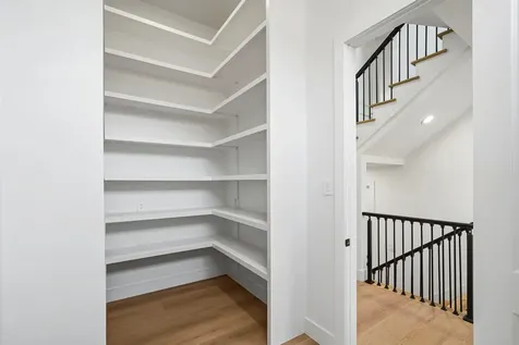 4708 Laurel Street Bellaire TX 77401