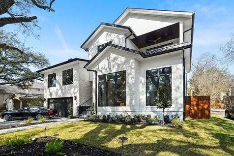 4708 Laurel Street Bellaire TX 77401