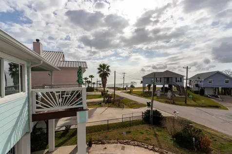 2414 Avenue P San Leon TX 77539