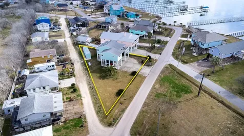2414 Avenue P San Leon TX 77539