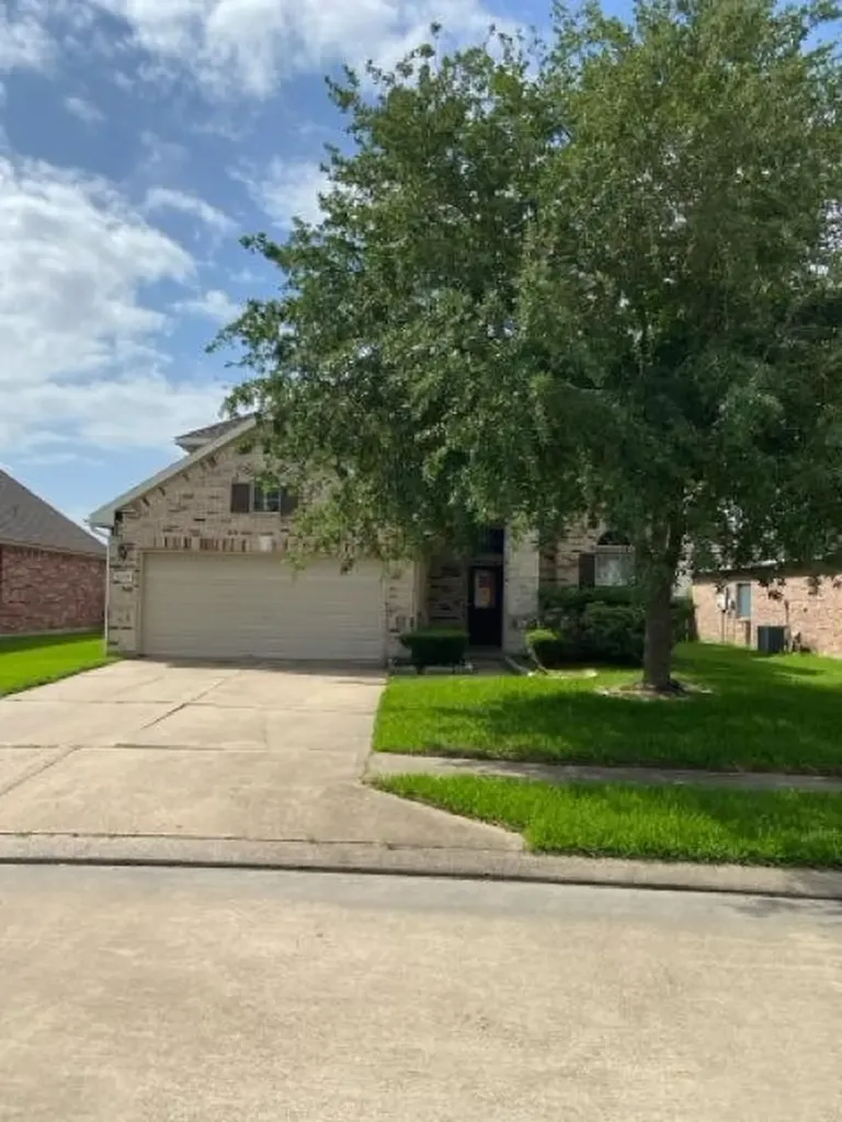 5010 Creekside Avenue Baytown TX 77523