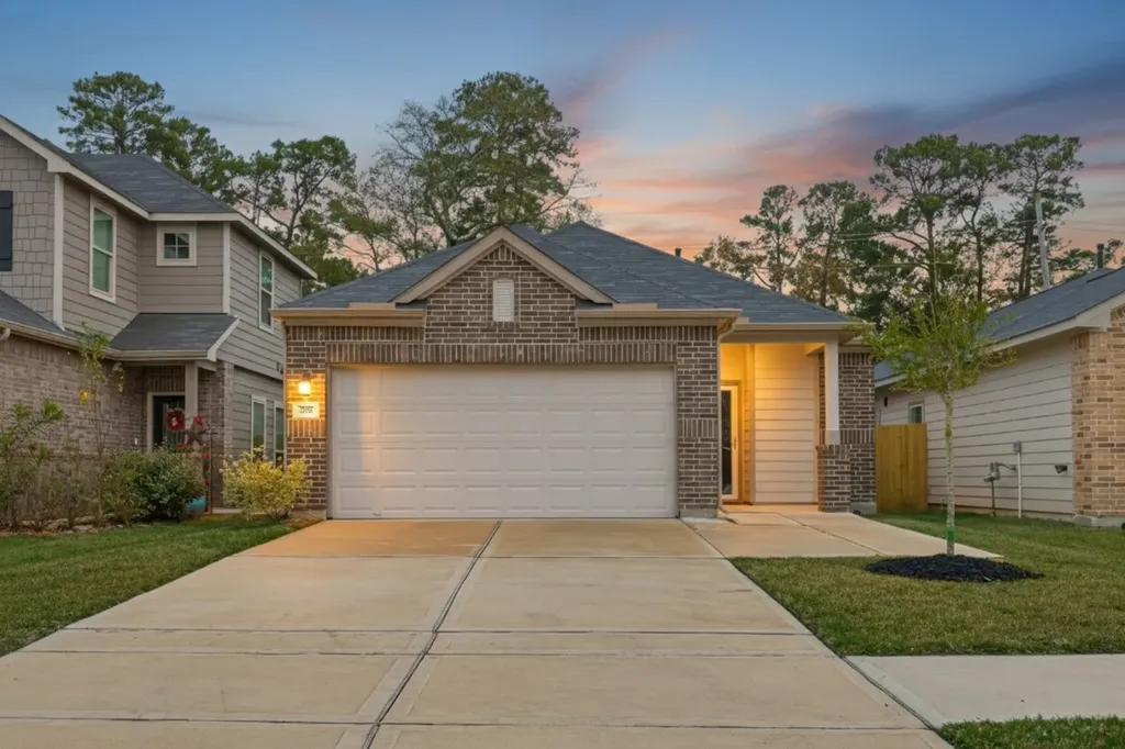 320 Emerald Thicket Lane Houston TX 77336