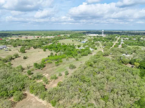 488 Wood Street Axtell TX 76624