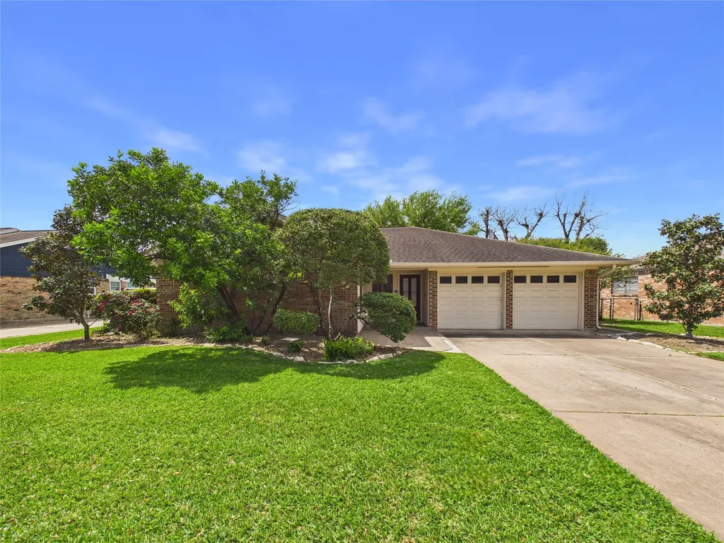 814 James Street Deer Park TX 77536