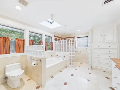 814 James Street Deer Park TX 77536