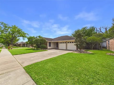 814 James Street Deer Park TX 77536