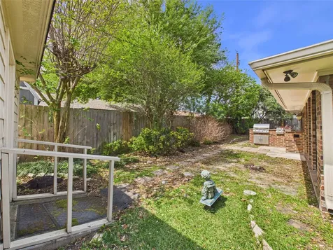 814 James Street Deer Park TX 77536