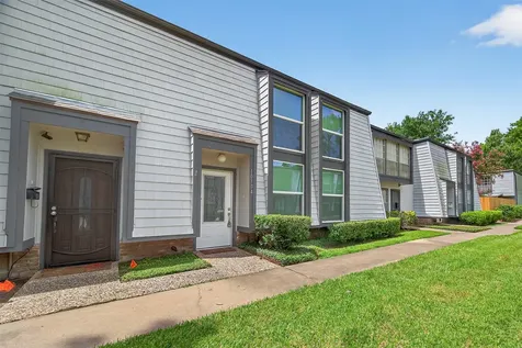 10174 Beekman Place Drive Houston TX 77043