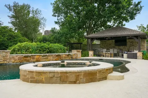 18 Waters Lake Boulevard Missouri City TX 77459