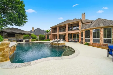 18 Waters Lake Boulevard Missouri City TX 77459
