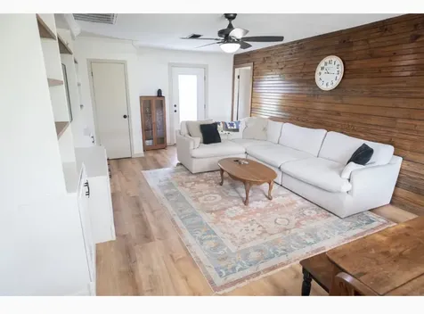 1737 County Road 425 Clemville TX 77414