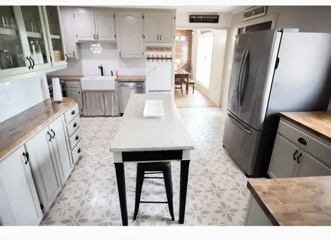 1737 County Road 425 Clemville TX 77414