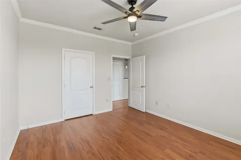 1711 Old Spanish Trail 207 Houston TX 77054