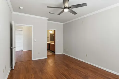 1711 Old Spanish Trail 207 Houston TX 77054