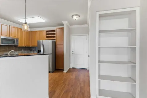 1711 Old Spanish Trail 207 Houston TX 77054