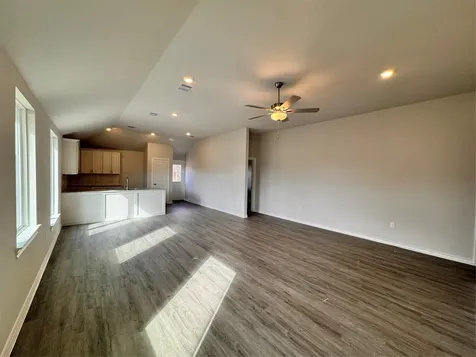 106 Road 5102l Cleveland TX 77327
