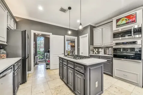 2403 N Lake Front Drive League City TX 77573
